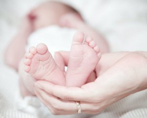 Виплати за народження дитини можуть збільшити вдвічі