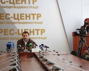 Влада Луганщини планує викликати на роботу лікарів, які вийшли на пенсію