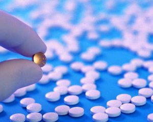 В Украине будут тестировать японские таблетки против коронавируса