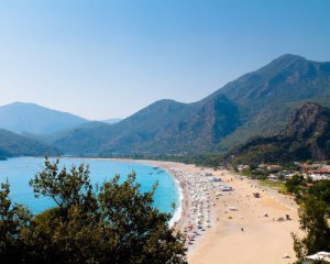 Спекотно та дешево: де відпочивають українці під час карантину