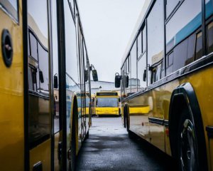 До метро Академгородок запустили экспериментальный автобус