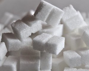 Експерт пояснив, чому дорожчає цукор в Україні