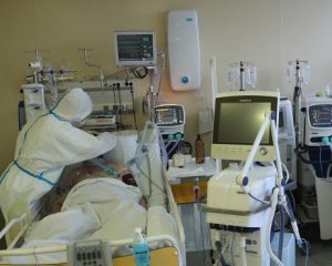 Из-за нехватки кислорода в больнице умерли 13 больных