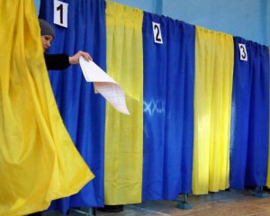 На Закарпатье избиратели голосуют &quot;парно&quot; - наблюдатели