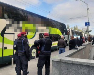 В  Киеве задержали автобусы с купленными избирателями из Житомира