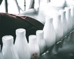 Ціни на молочні продукти можуть піднятися: що подорожчає найбільше