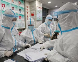 Кількість захворювань на коронавірус падає