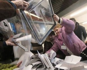 Тільки 6 регіонів завершили підрахунок голосів виборців
