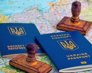 Украинцы начали ехать за границу