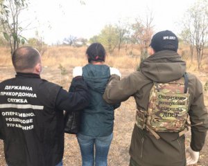 Українські прикордонники затримали поплічницю окупантів