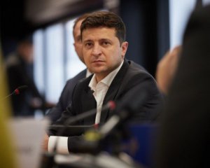 Зеленський відреагував на скандальне рішення КСУ