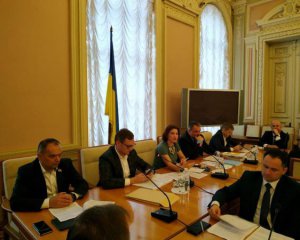 Україна отримала мільйонні збитки через злочини посадових осіб