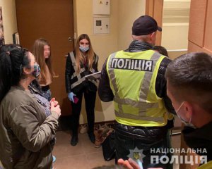 Викрили бордель, що працював під виглядом масажного салону