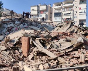 В Турции увеличилось количество жертв землетрясения