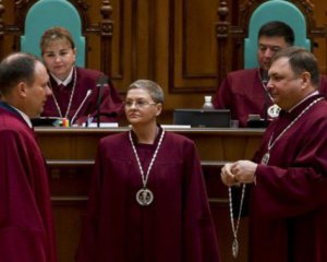 &quot;З теперішнім складом КСУ маємо шанс відкотитися до початку Революції гідності&quot; - нардеп