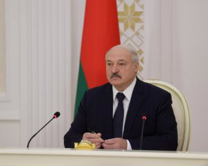 Міліція не побачила злочину в тому, що сину Лукашенка видали автомат