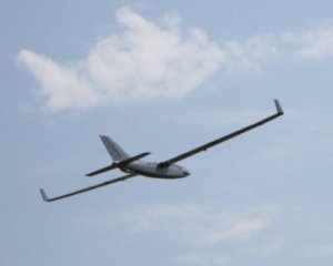 Ворожий дрон скинув гранату - поранений український військовий