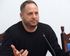 Шляхи припинення війни можуть бути різними - Єрмак про Донбас і Крим