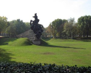 Меморіальний центр Голокосту "Бабин Яр" зведе меморіальну синагогу на місці трагедії