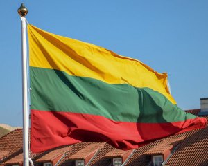 Скасування усіх масових заходів, кафе і ресторани - на винос: Литва продовжує карантин
