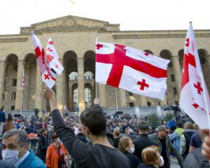 У Грузії почалися масові протести