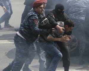 Бои за Карабах: оппозиция Армении попытается отменить решение об окончании войны