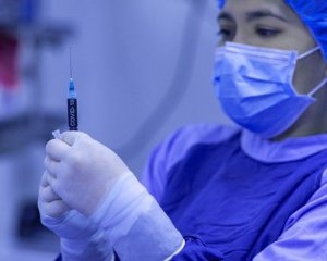 Ляшко розповів, хто з українців першим отримає вакцину