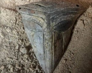 Знайшли маску "прибульця", якій 6000 років