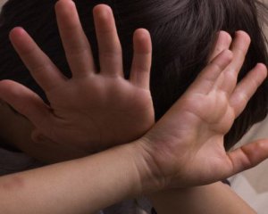 Ґвалтував дітей і продавав відео: з&#039;явилися нові подробиці затримання педофіла