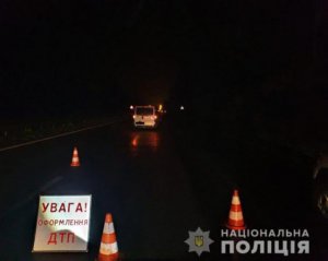 ВАЗ розплющило об вантажівку. Є загиблі