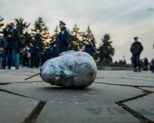 Пенсионерку наказали за посты с коммунистической символикой