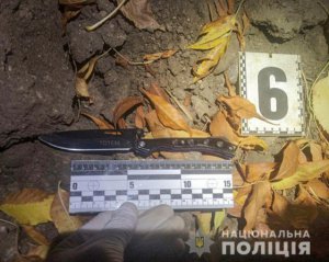 33-річному чоловікові всадили в живіт ножа