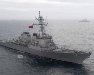 В Черное море идет американский эсминец