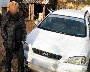 Мужчина пустил переночевать женщину, а она похитила его автомобиль