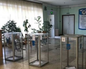 Місцеві вибори триватимуть після нового року