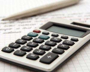 На погашення держборгу йде кожна 8-ма гривня з бюджету