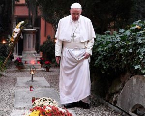 Папа Римский назвал антимасочникив эгоистами