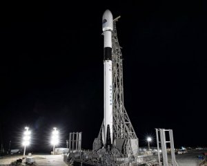 SpaceX вивела на орбіту 60 мінісупутників для роздачі інтернету