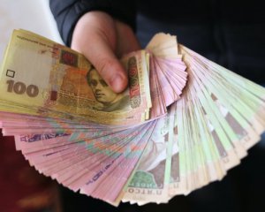 В Україні поширюють фальшиві гроші: як розпізнати підробку