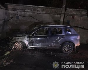 Невідомі вночі спалили автомобіль журналіста