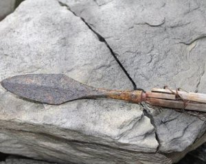 Під танучим льодом знайшли стріли, яким 6 тис. років