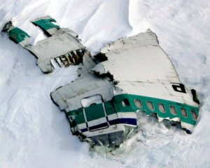 Самолет врезался в антарктическую гору. Никто не выжил