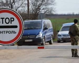 КПВВ на Донбассе: пограничники назвали количество людей, которые пересекли линию разграничения