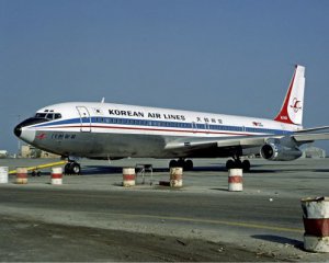Северокорейские оккупанты взорвали пассажирский самолет