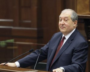Президент Армении призвал подать в отставку правительство Пашиняна