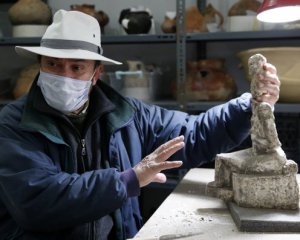 Археологи нашли статую неизвестной богини