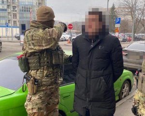 Злочинці &quot;вибивали&quot; з чоловіка неіснуючий борг і намагалися відібрати його квартиру